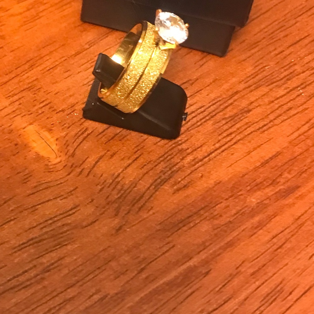 WOMEN’S ROUND AAA+CUBIC ZIRCONIA 3x GOLD PLATED WEDDING ENGAGEMENT RING SIZE 6.5 - Picture 7 of 8